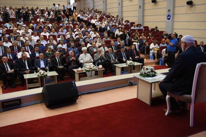 Diyanet "Kendi Dilinden FETÖ" raporunu açıkladı! 1