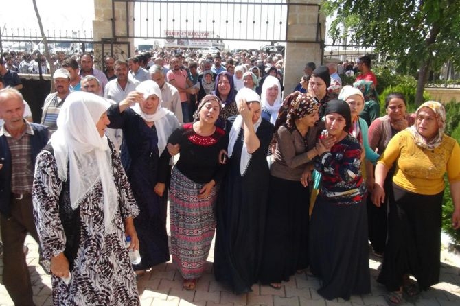 7 tarım işçisi Mardin'de defnedildi 15