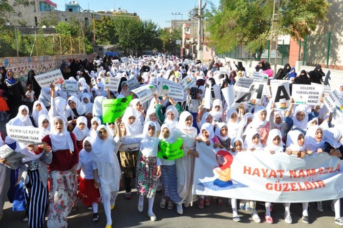 Batman’da çocuklardan muhteşem namaz yürüyüşü! 16