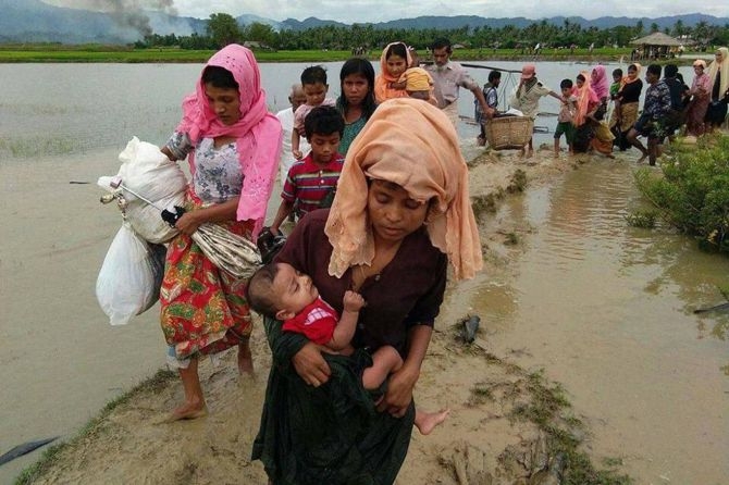 Arakan'da Müslümanlara yönelik soykırım ve katliamlar devam ediyor 13