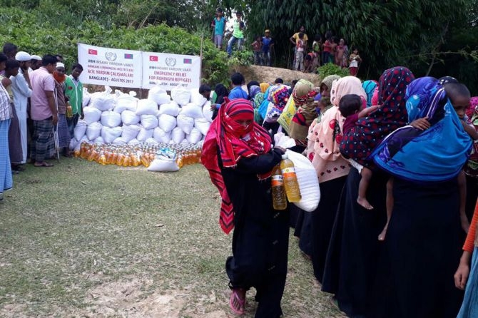 Arakanlı Müslümanlara ilk yardımlar ulaşmaya başladı 6