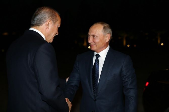 Cumhurbaşkanı Erdoğan ile Putin bir araya geldi 1