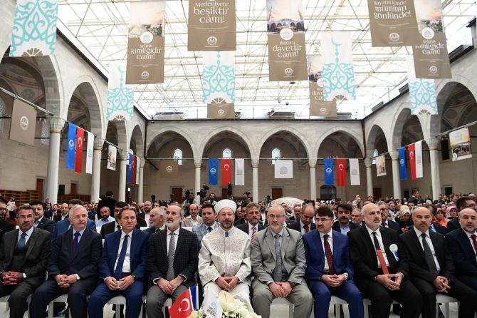 Erbaş: “Camiler bir İslam beldesinin en somut şiarıdır…” 3