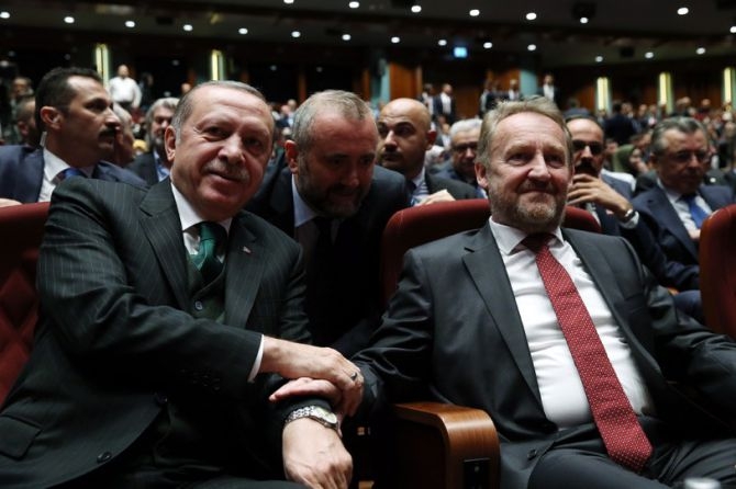 Erdoğan“Avrupa; Bosna’da Ölmüş, Suriye’de Gömülmüştür” 1