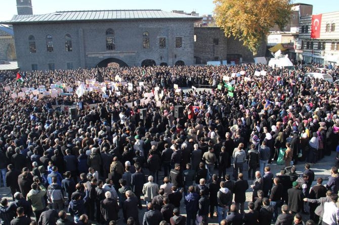 Diyarbakır'da 'Kudüs' İntifadası 13