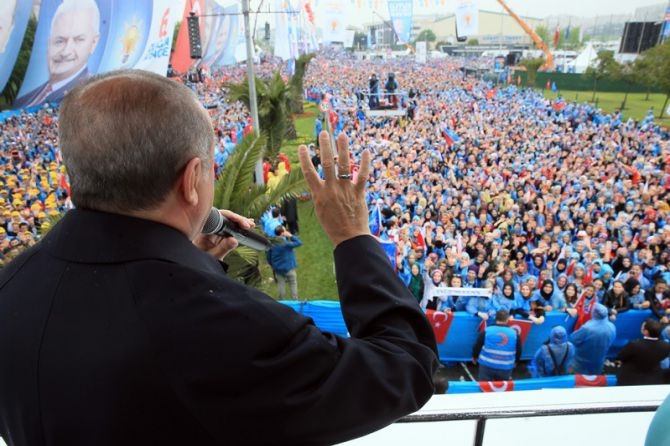 Erdoğan: "Biz sadece Allah'ın huzurunda eğildik" 13