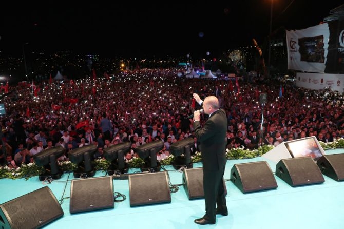 "15 Temmuz tüm Türkiye'nin zaferidir" 12