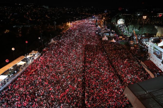 "15 Temmuz tüm Türkiye'nin zaferidir" 28