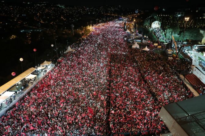 "15 Temmuz tüm Türkiye'nin zaferidir" 29