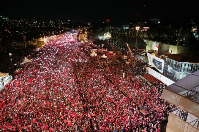 "15 Temmuz tüm Türkiye'nin zaferidir" 30