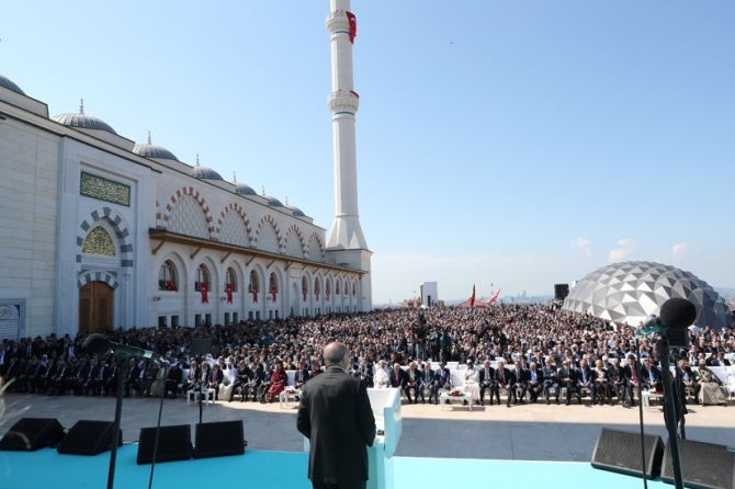 Erdoğan: "Camiler birlik ve beraberliğimizin çimentosudur" 14