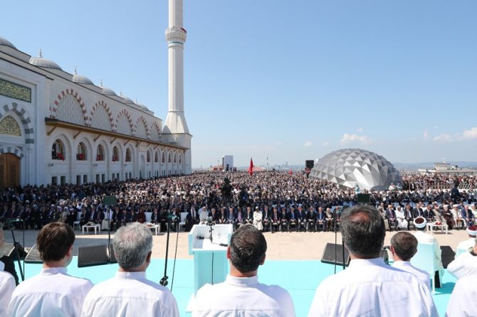 Erdoğan: "Camiler birlik ve beraberliğimizin çimentosudur" 8