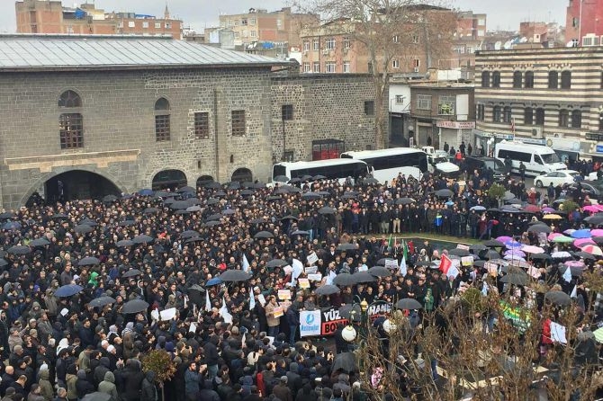 Diyarbakır'da siyonist şer planı telin edildi 2