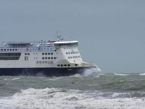 Güney Marmara'da deniz ulaşımına fırtına engeli