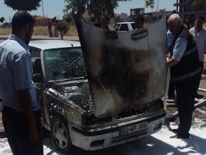 Seyir halinde olan araç alev aldı
