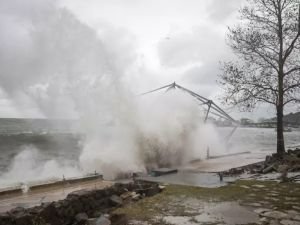 Zonguldak'ta eğitime 1 gün ara verildi