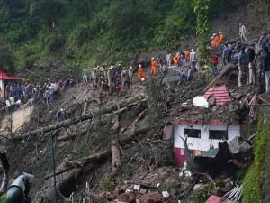 Hindistan'da şiddetli yağışlar etkili oluyor: 24 ölü