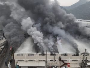 Bursa'da tekstil fabrikasında yangın