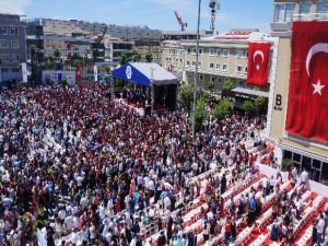 İstanbul Aydın Üniversitesi'nde 11'nci Mezuniyet coşkusu