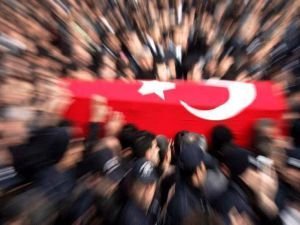 Adana'da bir polis hayatını kaybetti