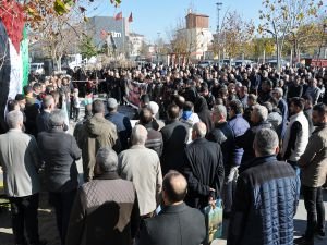 Esnaf dernekleri Gazze'de yaşanan katliama tepki için basın açıklaması düzenledi