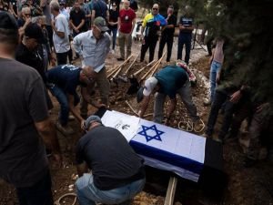 İşgal rejimi, Gazze'de bir askerinin daha öldüğünü duyurdu