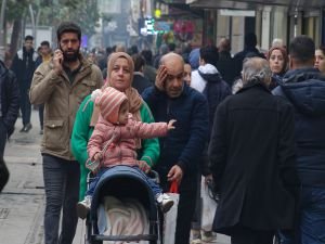 Asgari ücret hakkında konuşan halk: Ücret zamlar karşısında erimemeli