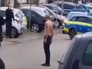 Almanya’da polis, elinde bıçak olan bir Türkiye vatandaşını öldürdü