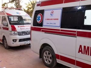 Yetimler Vakfı'ndan Gazze'ye ambulans yardımı