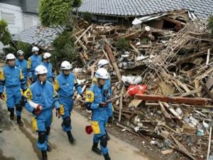 Japonya'daki depremde kayıp 210 kişiyi arama çalışmaları devam ediyor