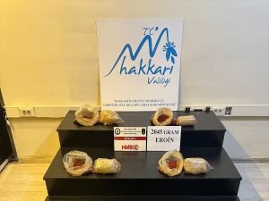 Hakkari’de 2 kilo 45 gram eroin ele geçirildi