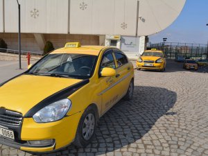 Taksicilerden zorunlu trafik sigortasına tepki
