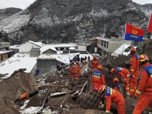 Çin'de heyelan: 47 kişi mahsur kaldı, 2 kişi öldü