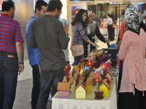 Çocukların eserleri sergilendi