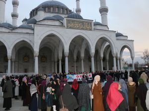 Ankaralılar "Sizinle İftar Gazzeli Kardeşlerimizle İftihar Ediyoruz" programında buluştu