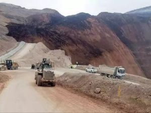 Heyelan riski nedeniyle İliç'teki maden sahasındaki arama çalışmaları durduruldu