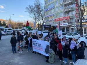 İşgalci siyonistlerle ticareti devam ettirenler protesto edildi