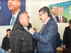 Saadet ilçe başkanı AK Parti'ye katıldı