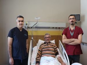 Fethi Sekin Şehir Hastanesi’nde ilk kez damar içi ultrasonografi eşliğinde stent takıldı