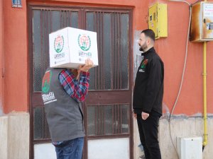 Avrupa Yetim Eli, Ramazan ayı öncesi ihtiyaç sahiplerinin yüzünü güldürdü