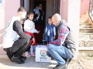 Avrupa Yetim Eli, Kocaeli'de ihtiyaç sahiplerinin yüzünü güldürdü