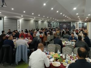 Batman'da kimsesiz çocuklar ve muhtaç aileler iftarda buluştu