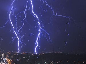 Meteorolojiden 14 il için "kuvvetli" sağanak uyarısı