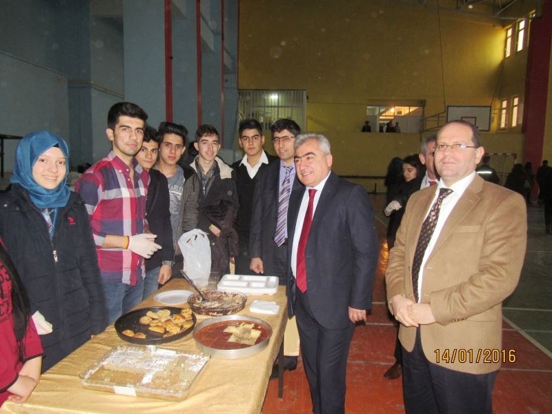 Milli Eğitim Müdürü geleneksel kermesine katıldı