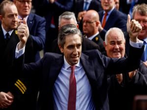 İrlanda'nın yeni başbakanı Simon Harris oldu