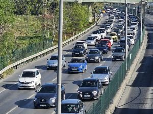 İstanbul trafiğinde bayram yoğunluğu