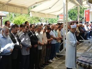 Mersin'de Filistinli şehidler için gıyabi cenaze namazı kılındı