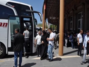 Bayram tatilinin son gününde Batman Otogarı'nda yoğunluk yaşandı