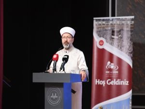 Erbaş: Mübarek bir yolculuk olan hac, İslam’ın en kapsamlı ibadetlerindendir