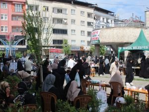 Bingöl'de İslami Kardeşlik Platformu'ndan Gazze için kermes